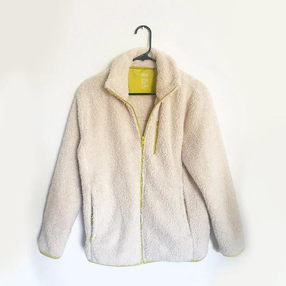 Girlfriend Collective Cream Full-Zip Fleece - Picture 4 of 8